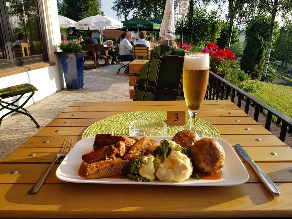 Berghof Hotel Nieheim Eksteriør billede