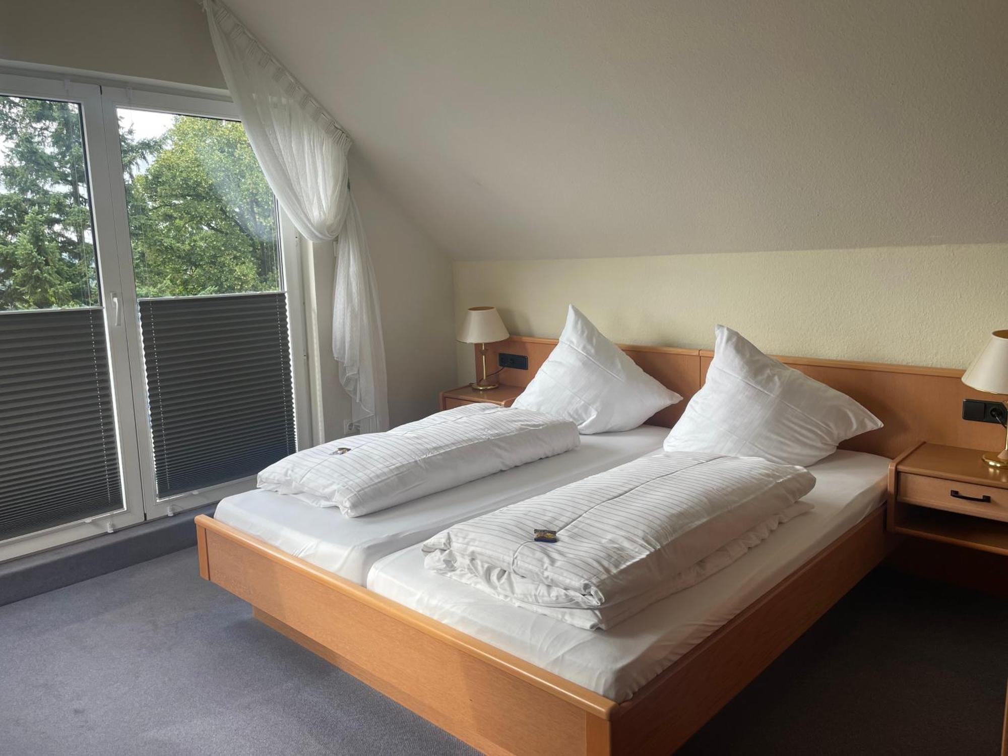 Berghof Hotel Nieheim Eksteriør billede